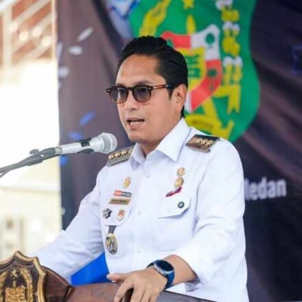 Dapur SPPG Medan menyiapkan makanan bergizi untuk anak sekolah dalam program gizi 700 ribu anak
