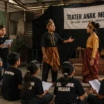 Teater Anak Medan saat anak-anak belajar sastra dan hikayat melalui pertunjukan teater